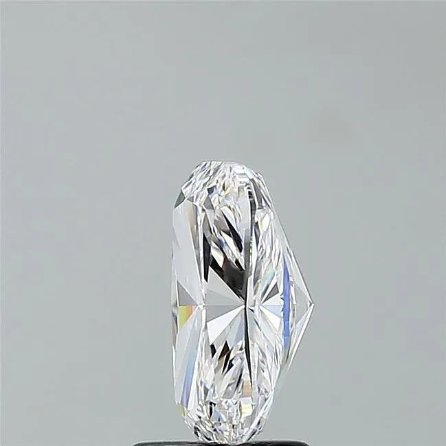 2.31ct Cushion modified Lab Grown Diamond (Colour D, Clarity VVS2, IGI Certified)