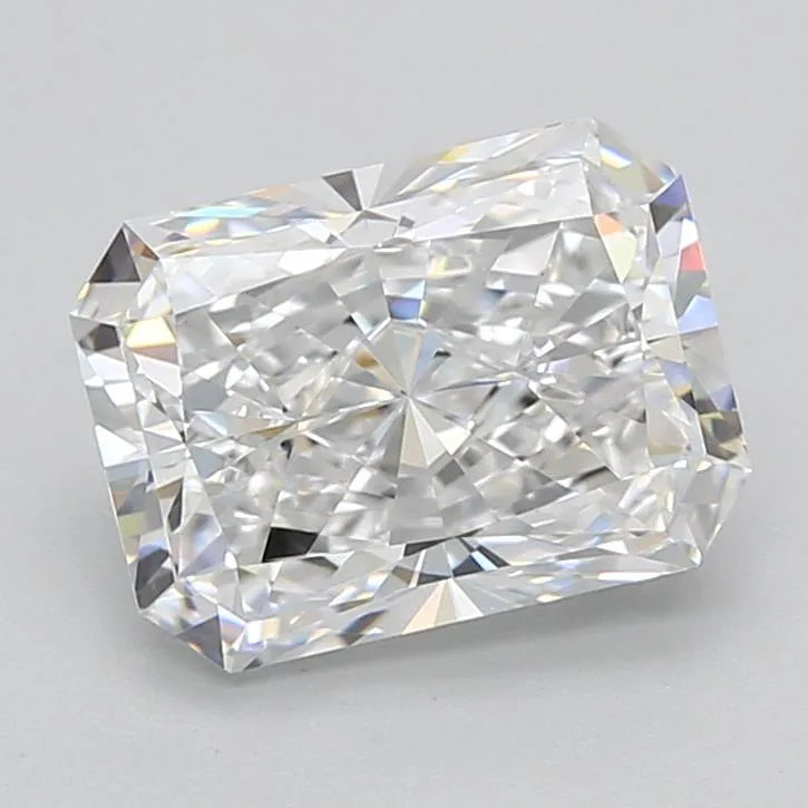 2.46ct Radiant Lab Grown Diamond (Colour D, Clarity VVS1, IGI Certified)